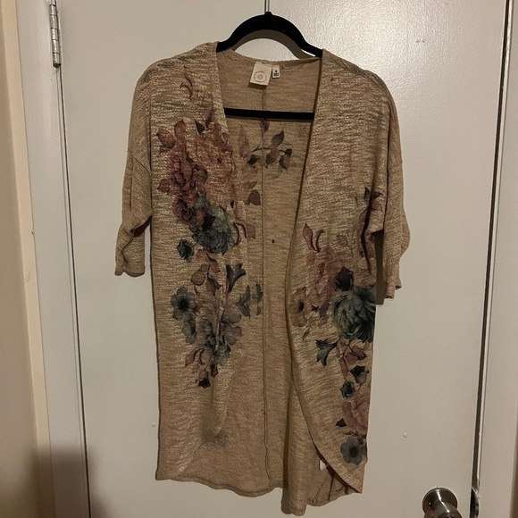 Live in the moment tan floral boho cardigan - Picture 1 of 5